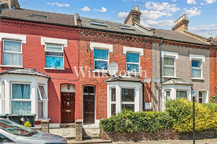 2 Bedroom Flat To Rent In Hampshire Road, London, N22