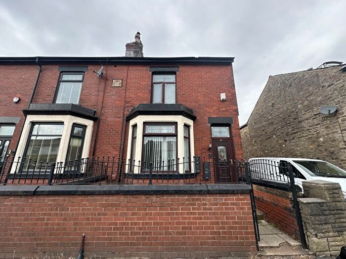 6 Bedroom End Of Terrace House For Sale In Blackburn Road, Astley Bridge, BL1