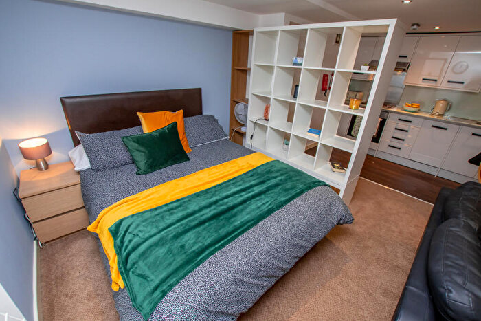 Studio To Rent In Studio The Clubhouse, PL4