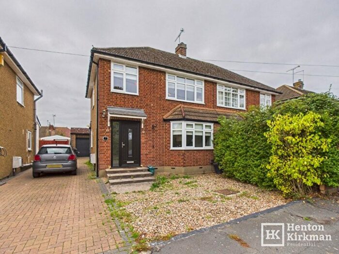 3 Bedroom Semi-Detached House For Sale In Stockwell Close, Billericay, Essex, CM11