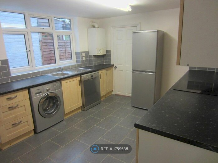 1 Bedroom Flat To Rent In Elm Road, London, E11