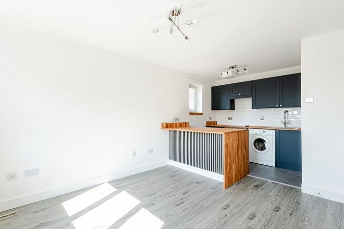 1 Bedroom Flat For Sale In Chequers Court, Palmers Leaze, Bristol, BS32