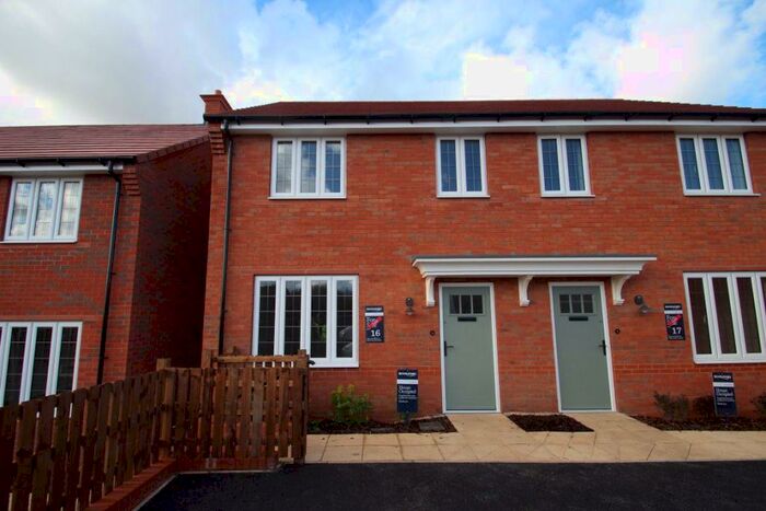 3 Bedroom Semi-Detached House To Rent In Turtle Dove Close, Hinckley, Leicestershire, LE10