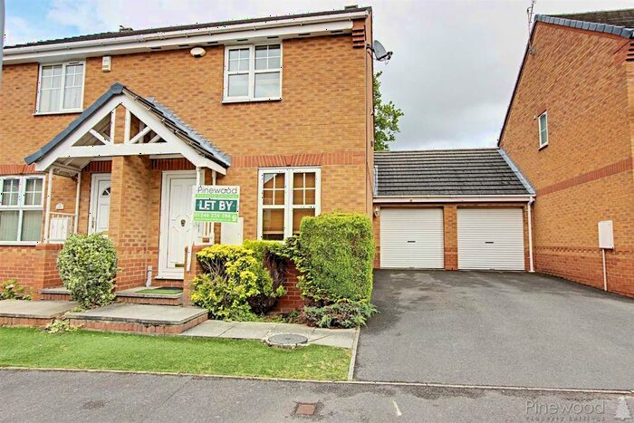 2 Bedroom Semi-Detached House To Rent In Old House Road, Newbold, Chesterfield, Derbyshire, S40