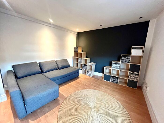 1 Bedroom Property To Rent In Wilmslow Road, Manchester, M20