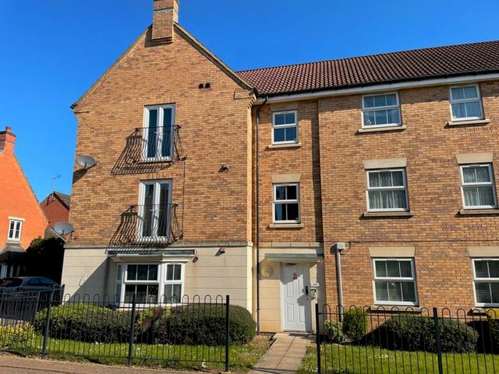 2 Bedroom Flat To Rent In Lyvelly Gardens, Peterborough, PE1