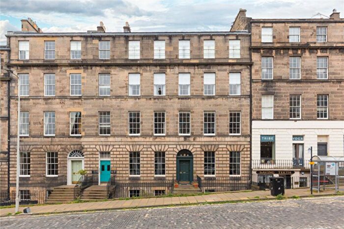 3 Bedroom Apartment For Sale In Howe Street, New Town, Edinburgh, Midlothian, EH3
