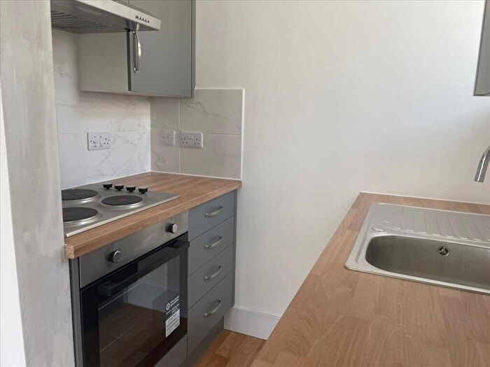 1 Bedroom Apartment To Rent In Rochester Road, Plymouth, PL4