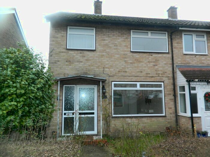 3 Bedroom Terraced House To Rent In Marescroft Road, Slough, Berkshire, SL2