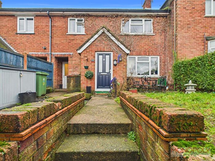 3 Bedroom Terraced House For Sale In Heol Caradoc, Wrexham, LL14