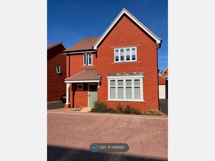 4 Bedroom Detached House To Rent In Ivy Grove, Feering, CO5