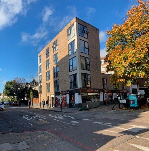 4 Bedroom Flat To Rent In Holloway Road, Islington, Holloway, North London, N7