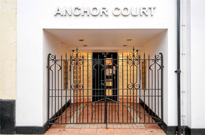 2 Bedroom Apartment For Sale In Anchor Court, London Street, Basingstoke, Hampshire, RG21