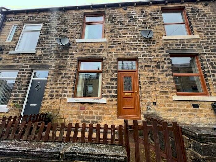 2 Bedroom Terraced House To Rent In Cleveland Avenue, Halifax, HX3