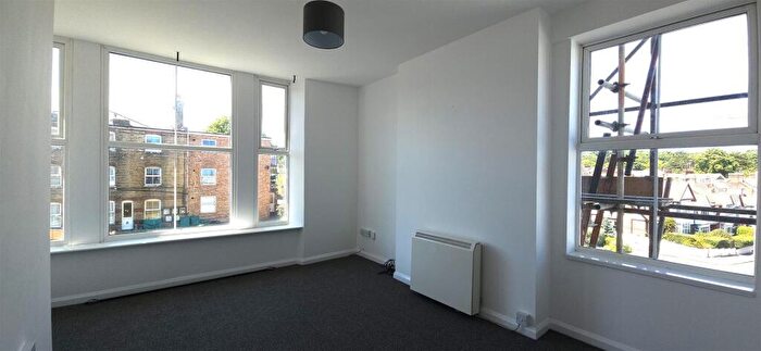 1 Bedroom Flat To Rent In Ramsgate Road, Broadstairs, CT10