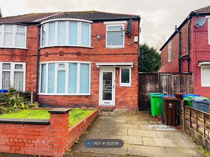 3 Bedroom Semi-Detached House To Rent In Fairholme Road, Manchester, M20