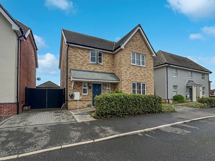 Detached House For Sale In Winterbourne Gardens, Elmstead, Colchester, CO7