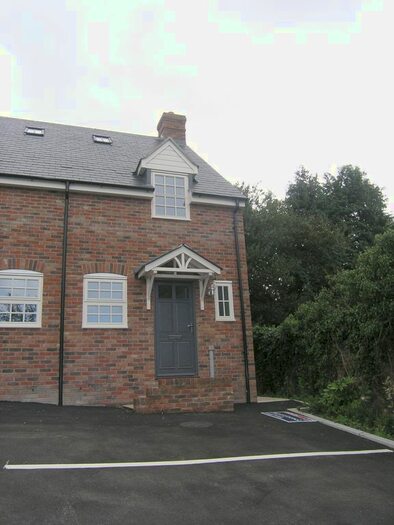 2 Bedroom End Of Terrace House To Rent In Church Street, Westbury BA13