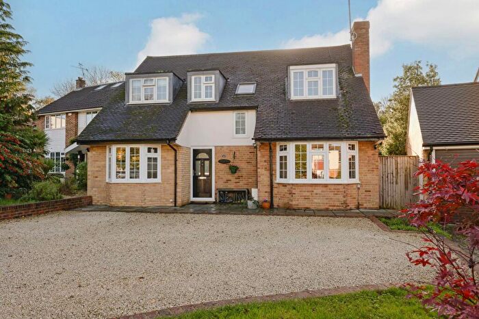 4 Bedroom Detached House For Sale In Hill Rise, Esher, KT10