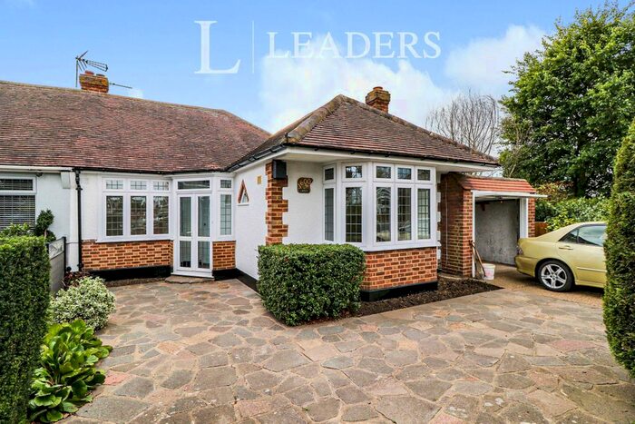 3 Bedroom Bungalow To Rent In London Road, Leigh-On-Sea, SS9