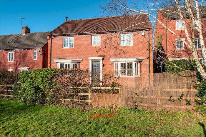 4 Bedroom Detached House For Sale In Warmstry Road, Bromsgrove, Worcestershire, B60