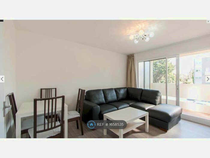 3 Bedroom Flat To Rent In Bloomsbury Close, London, W5