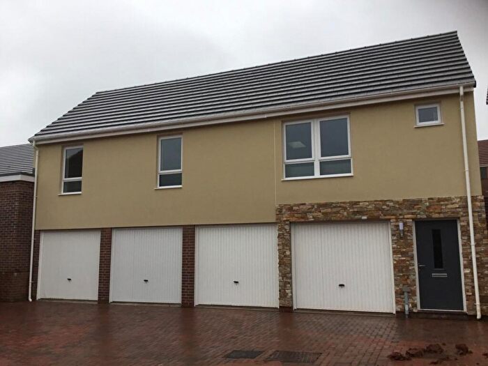 2 Bedroom Detached House To Rent In Bedroom Property In Battle Abbey Way, Exeter, EX1