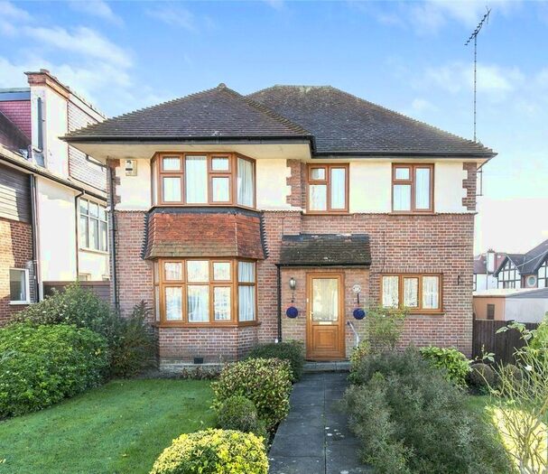5 Bedroom Detached House To Rent In Hale Lane, Edgware, HA8