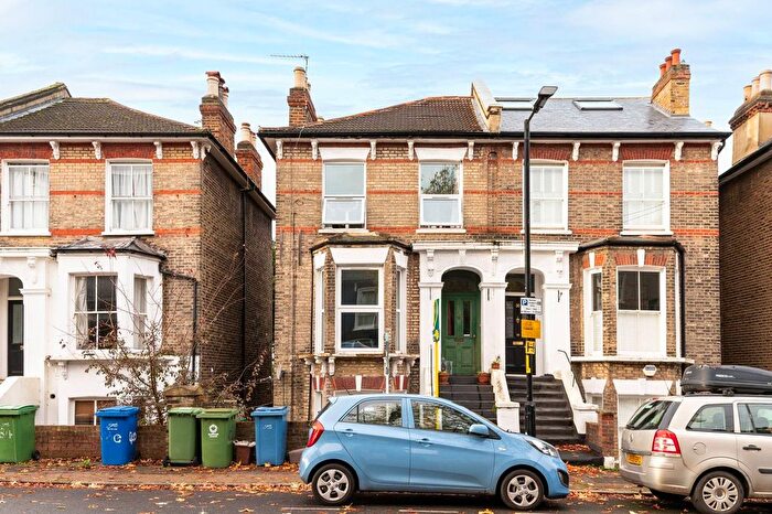 4 Bedroom Terraced House To Rent In Derwent Grove, East Dulwich, London, SE22