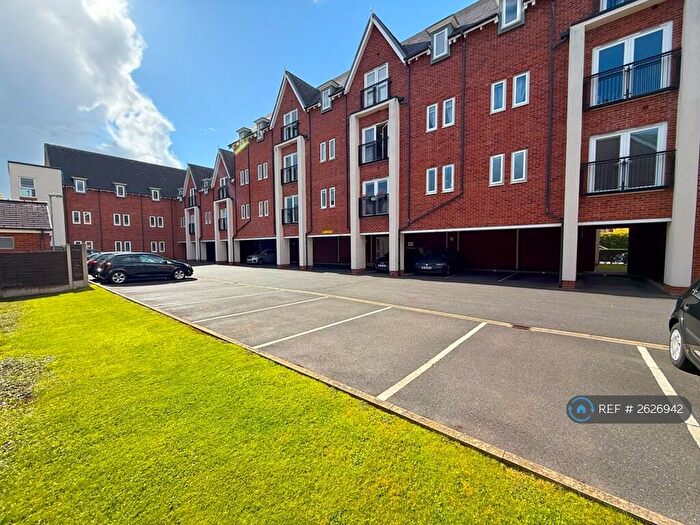 1 Bedroom Flat To Rent In Houseman Crescent, Manchester, M20