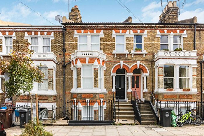 4 Bedroom Terraced House To Rent In Colenso Road, Clapton, Hackney, London, E5