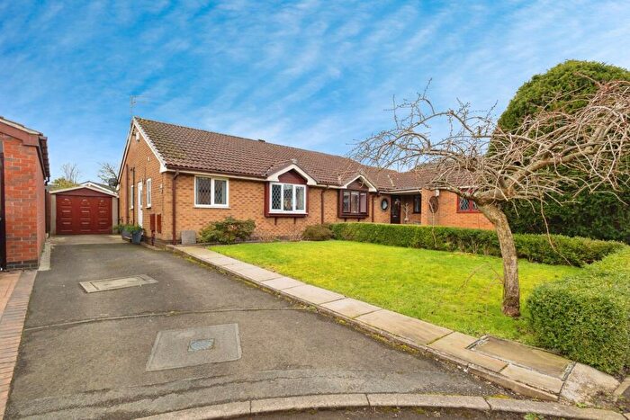 2 Bedroom Bungalow For Sale In Hartswood Close, Denton, Manchester, Greater Manchester, M34