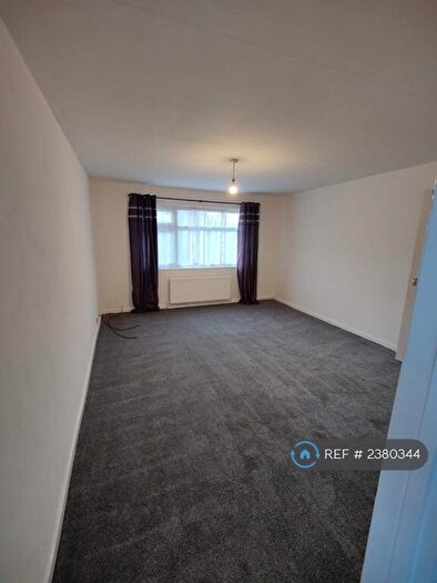 1 Bedroom Flat To Rent In Stanney Grange, Ellesmere Port, CH65
