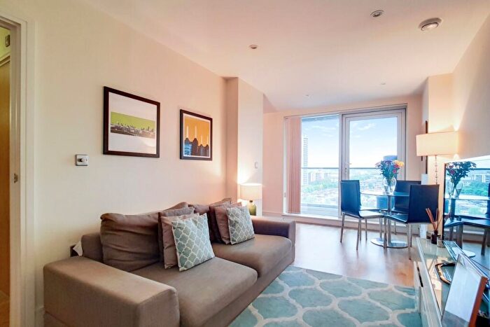 1 Bedroom Apartment To Rent In Wharfside Point South, Prestons Road, E14