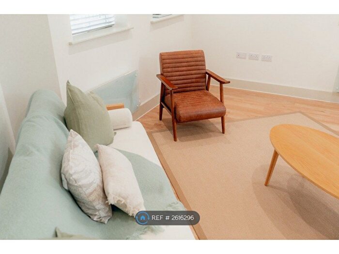 2 Bedroom Flat To Rent In North Hinksey Lane, Oxford, OX2