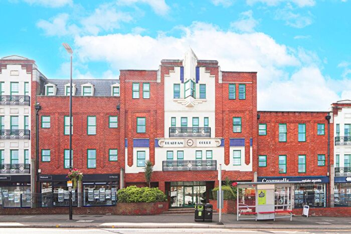 2 Bedroom Flat To Rent In Brabham Court, Worcester Park, KT4