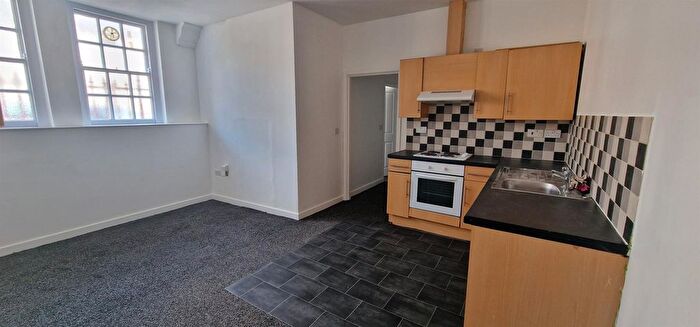 2 Bedroom Flat To Rent In Meyrick Street, Pembroke Dock, SA72