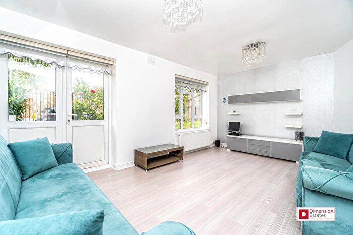 2 Bedroom Flat To Rent In Millfields Road, Lower Clapton, Hackney, E5