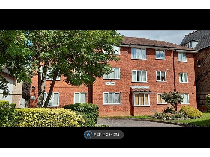 1 Bedroom Flat To Rent In Hale Lodge, Harrow, HA1