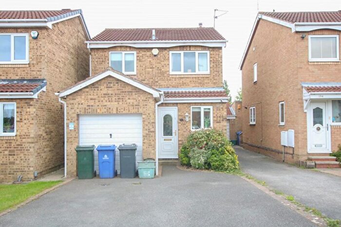 3 Bedroom Detached House For Sale In Cedar Road, Balby, Doncaster, DN4