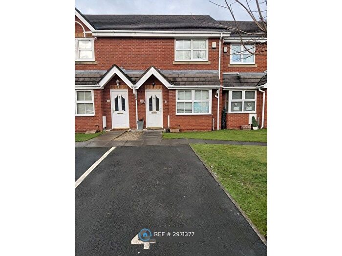 3 Bedroom Semi-Detached House To Rent In Ashley Mews, Preston, PR2
