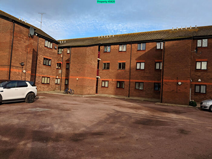 2 Bedroom Flat To Rent In Pascall Court, St. Peters Street, Cardiff, CF24