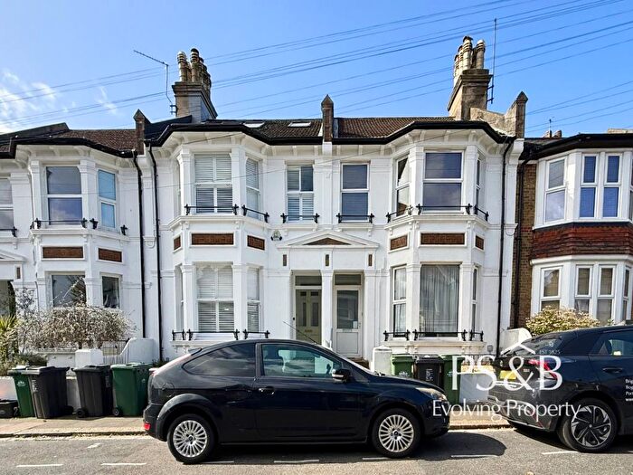 2 Bedroom Flat To Rent In Compton Road, Brighton, BN1