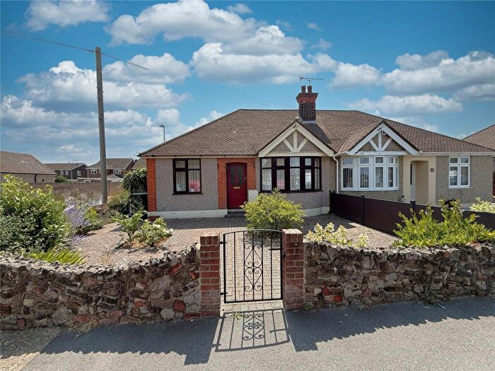 2 Bedroom Bungalow For Sale In Brookmans Avenue, Grays, Essex, RM16
