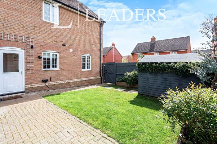 1 Bedroom Flat To Rent In Shetland, Buckingham, MK18