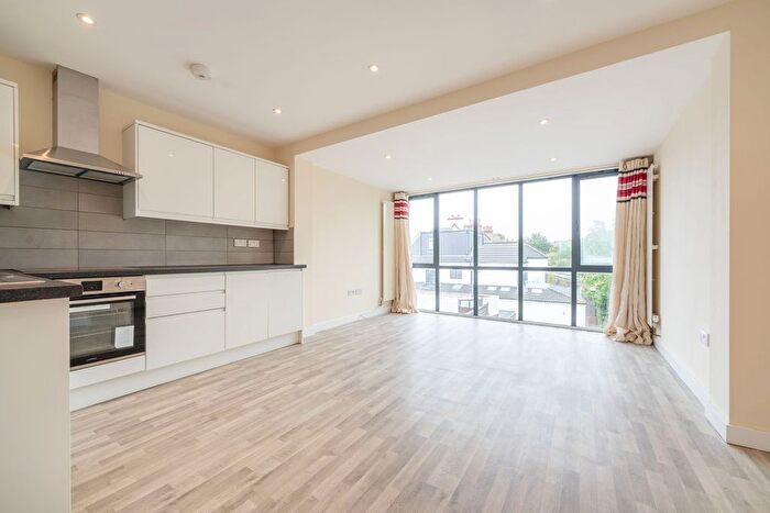 1 Bedroom Flat To Rent In Croydon Road, Beckenham, BR3