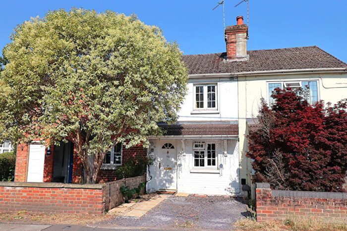 2 Bedroom Terraced House For Sale In Prospect Road, Farnborough, GU14