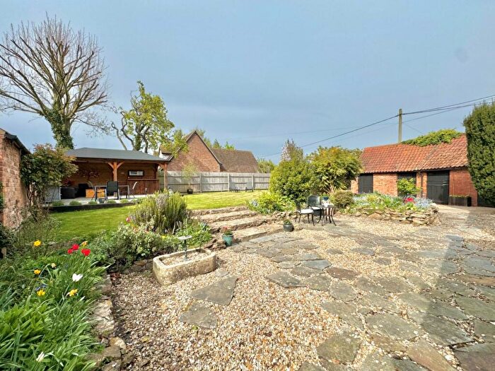 6 Bedroom Detached House For Sale In Chestnut House, East End, Long Clawson, LE14