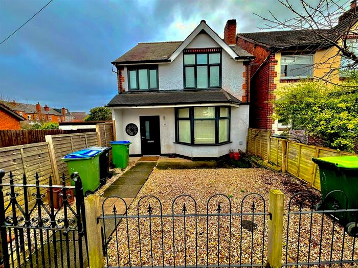 3 Bedroom Property To Rent In Monmouth Road, Smethwick, B67