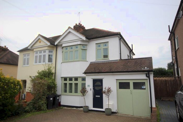 3 Bedroom Property To Rent In West Way, Brentwood, CM14